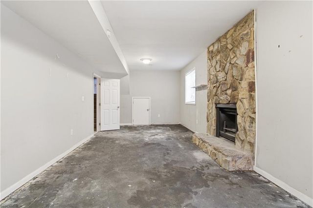 5455 Saint Lo Lane, Atlanta, GA 30349