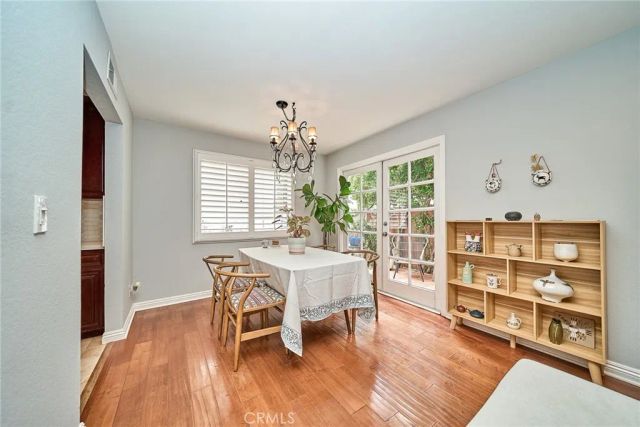 1960 E Villa, Pasadena, CA 91107