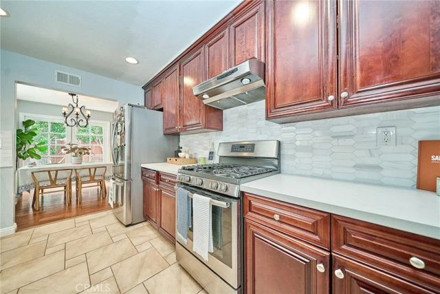 1960 E Villa, Pasadena, CA 91107