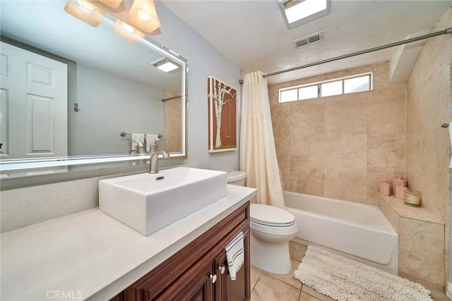 1960 E Villa, Pasadena, CA 91107