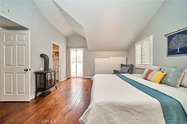 1960 E Villa, Pasadena, CA 91107