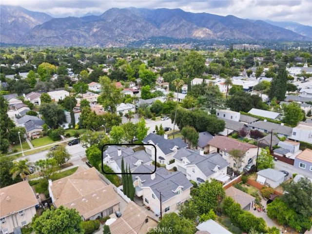 1960 E Villa, Pasadena, CA 91107