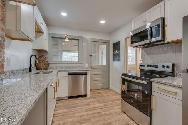 213 West Sullivan Street, Kingsport, TN 37660