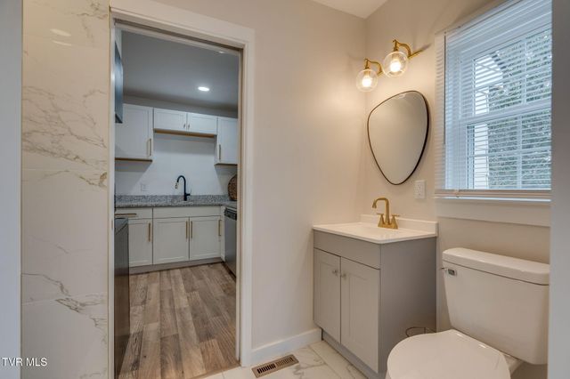 213 West Sullivan Street, Kingsport, TN 37660