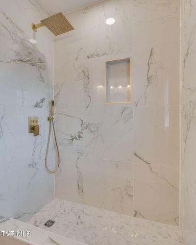 213 West Sullivan Street, Kingsport, TN 37660