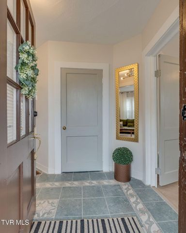 213 West Sullivan Street, Kingsport, TN 37660