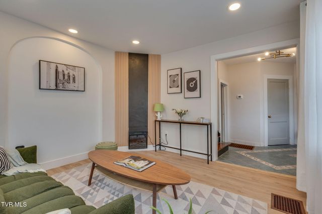 213 West Sullivan Street, Kingsport, TN 37660