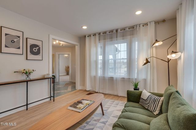 213 West Sullivan Street, Kingsport, TN 37660