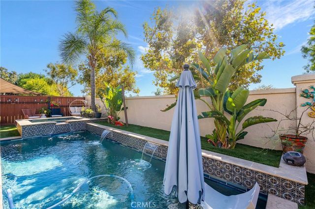 43043 Camino Caruna, Temecula, CA 92592