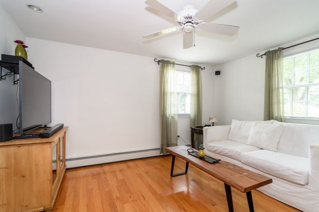 37 Pine St, Natick, MA 01760