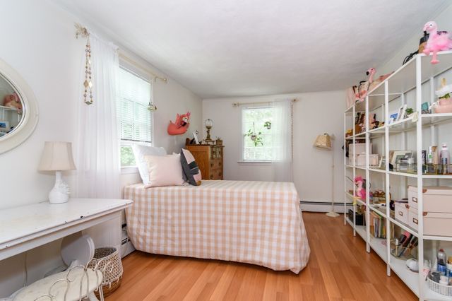 37 Pine St, Natick, MA 01760