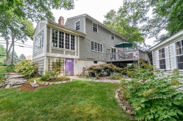 37 Pine St, Natick, MA 01760
