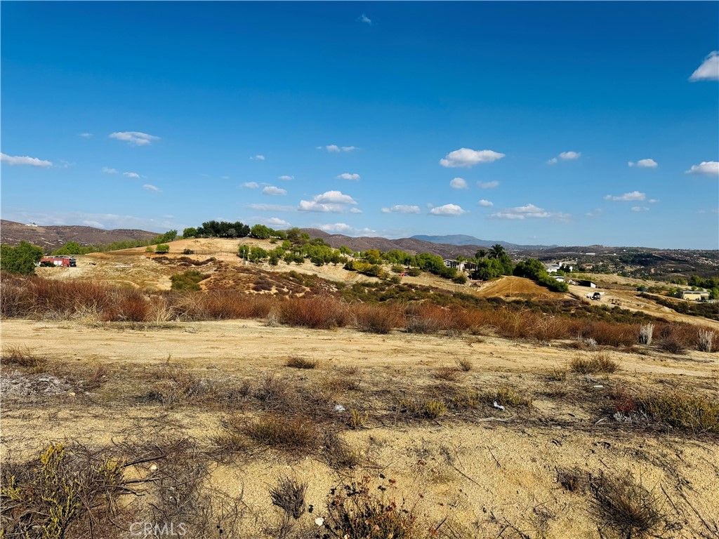 37500 Spring Valley, Temecula, CA 92592 — photo 2