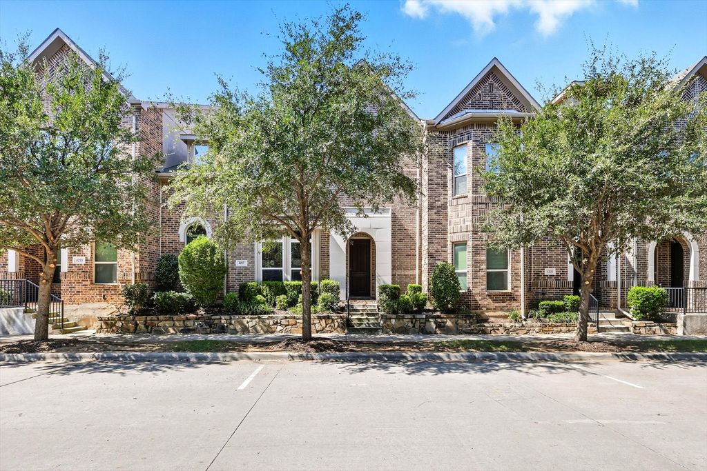4217 Broadway Avenue, Flower Mound, TX 75028