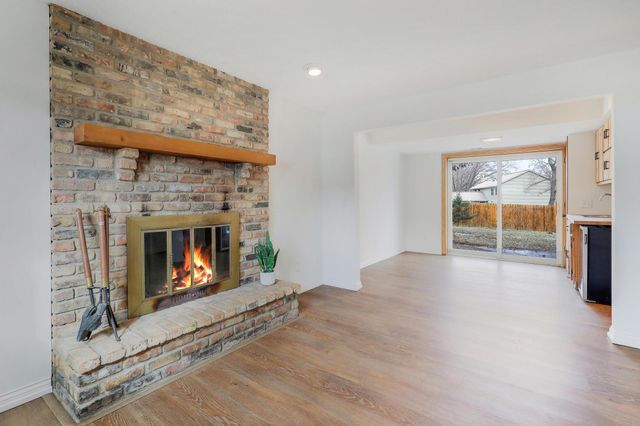 15765 Hayes Trail, Apple Valley, MN 55124