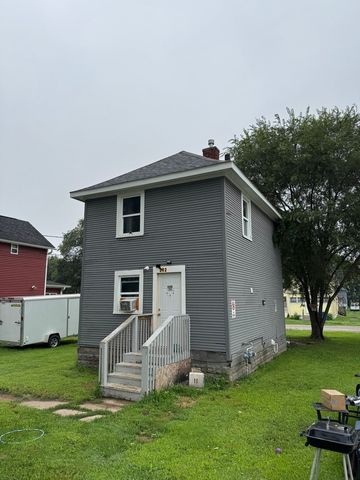 302 12th Street, East Moline, IL 61244
