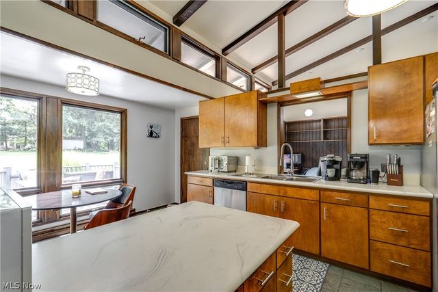 1241 Burd Avenue NE, Massillon, OH 44646