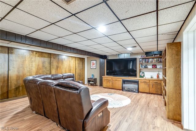 1241 Burd Avenue NE, Massillon, OH 44646