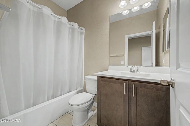 10736 W BRONCO Trail, Peoria, AZ 85383