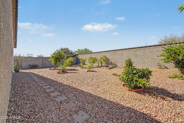 10736 W BRONCO Trail, Peoria, AZ 85383