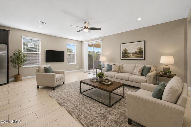 10736 W BRONCO Trail, Peoria, AZ 85383