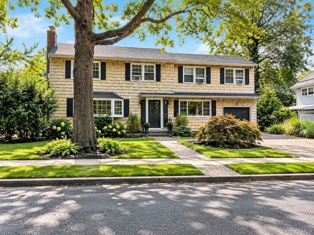37 Bayberry Avenue, Garden City, NY 11530
