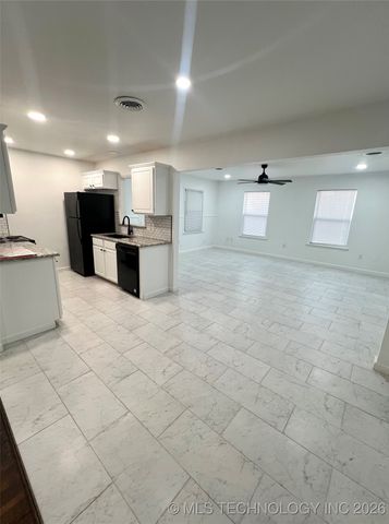 1622 S Ash Place, Broken Arrow, OK 74012