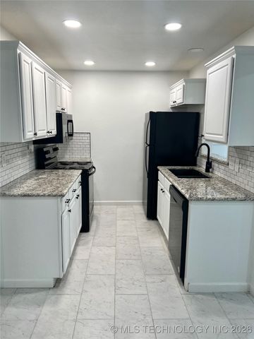 1622 S Ash Place, Broken Arrow, OK 74012