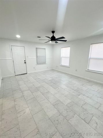 1622 S Ash Place, Broken Arrow, OK 74012