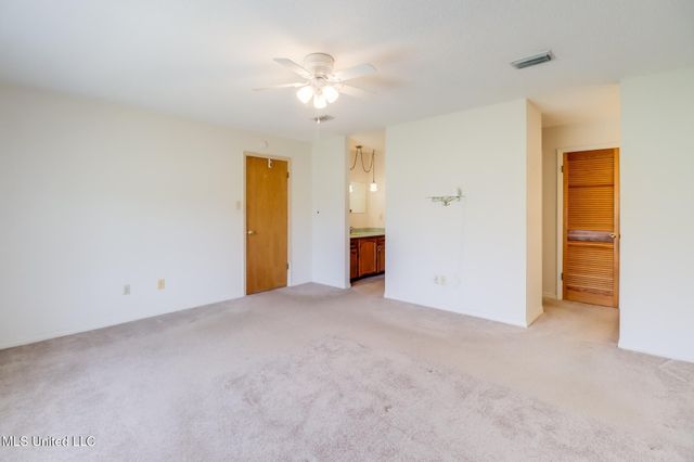 8825 Michael Drive, Moss Point, MS 39562