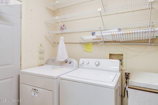 8825 Michael Drive, Moss Point, MS 39562