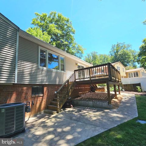 8925 FALLING CREEK CT, Annandale, VA 22003