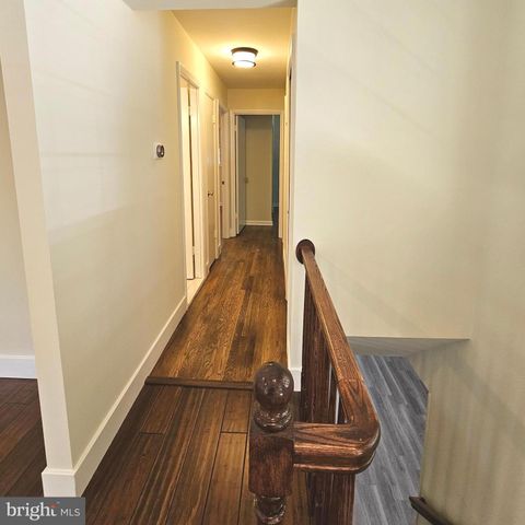 8925 FALLING CREEK CT, Annandale, VA 22003