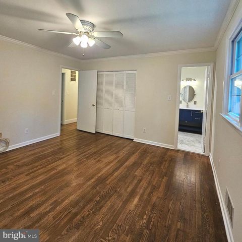 8925 FALLING CREEK CT, Annandale, VA 22003