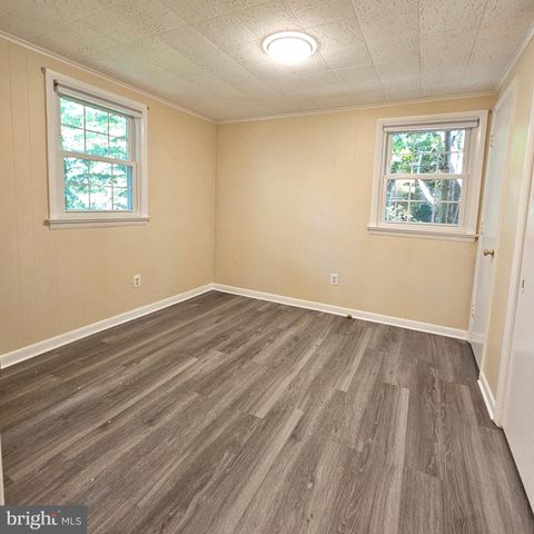 8925 FALLING CREEK CT, Annandale, VA 22003