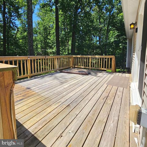 8925 FALLING CREEK CT, Annandale, VA 22003