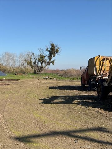 25565 Road 13, Chowchilla, CA 93610