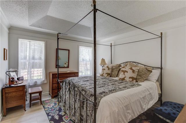 1023 Laurel Green Lane, Sugar Hill, GA 30518