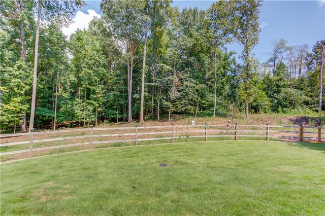 1023 Laurel Green Lane, Sugar Hill, GA 30518