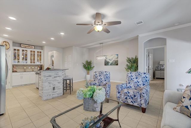 16514 Twinwalker Drive, Houston, TX 77049