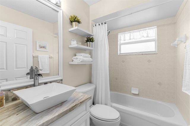 8755 91st Avenue, Vero Beach, FL 32967