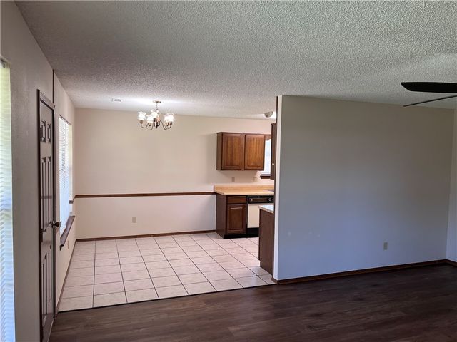 604 N 35th Street, Rogers, AR 72756