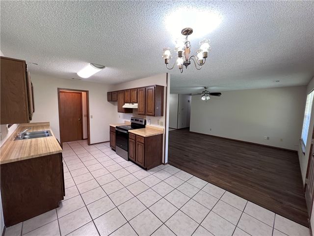 604 N 35th Street, Rogers, AR 72756