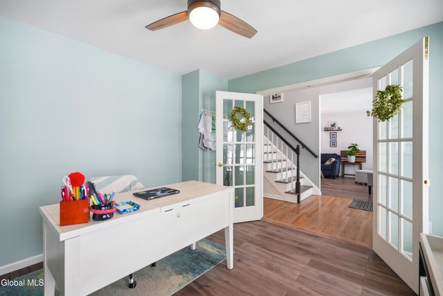 2 Winding Creek Way, Colonie, NY 12047