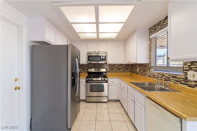 1735 Carita Avenue, Henderson, NV 89014