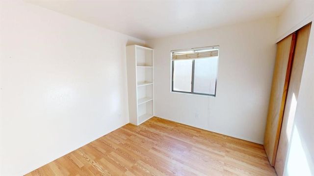 3912 Los Milagros, Santa Fe, NM 87507