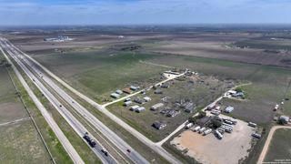 8205 W INTERSTATE 10, Seguin, TX 78155