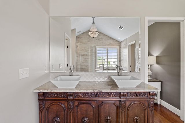 14909 Fitzhugh RD B, Dripping Springs, TX 78736
