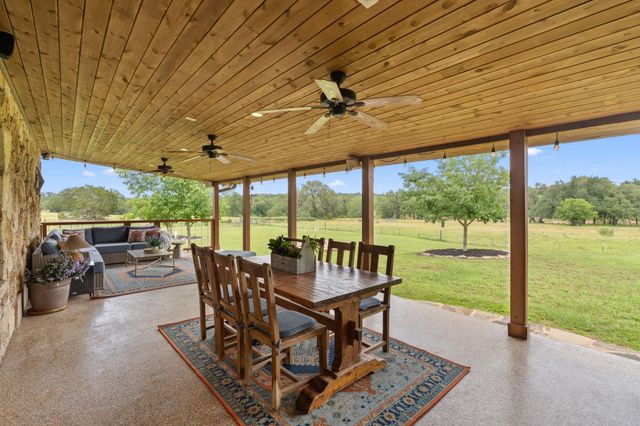 14909 Fitzhugh RD B, Dripping Springs, TX 78736