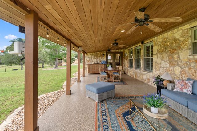 14909 Fitzhugh RD B, Dripping Springs, TX 78736